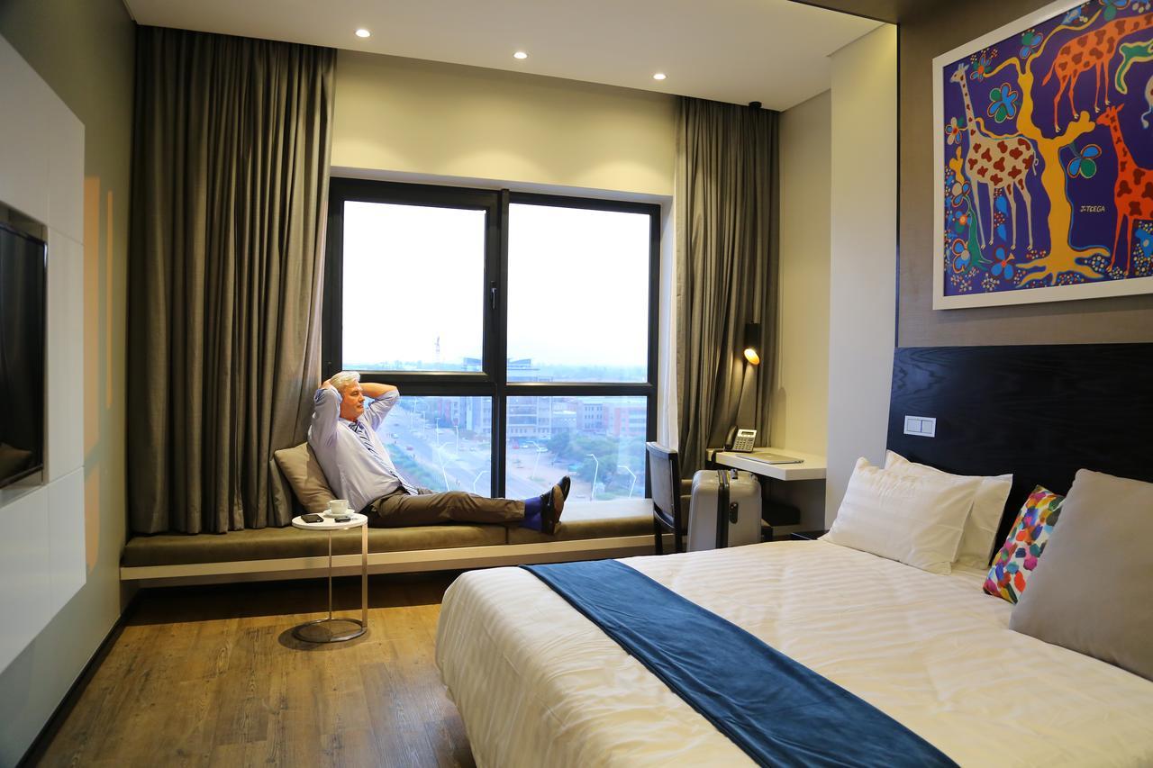 Room50Two Gaborone Ngoại thất bức ảnh