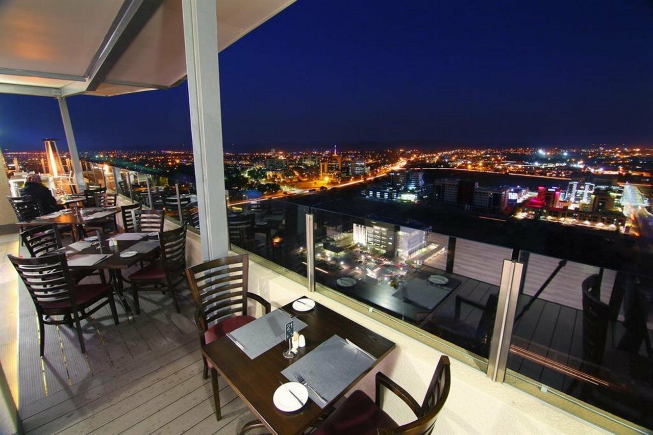 Room50Two Gaborone Ngoại thất bức ảnh